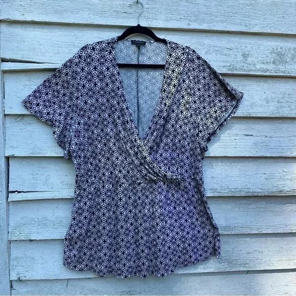 Lane Bryant Kris Kross V-neck knit, tunic, top black & white bohemian plus size - Picture 1 of 6